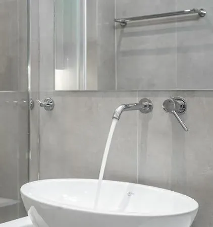 Apartment Modernised Athenian /w 2br & 2ba *