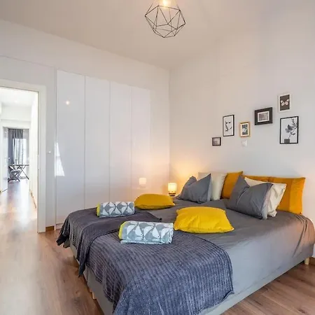 Appartement Modernised Athenian /w 2br & 2ba *